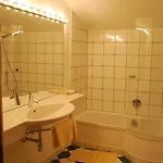 مطعم وفندق در إرلهوف فندق 3*