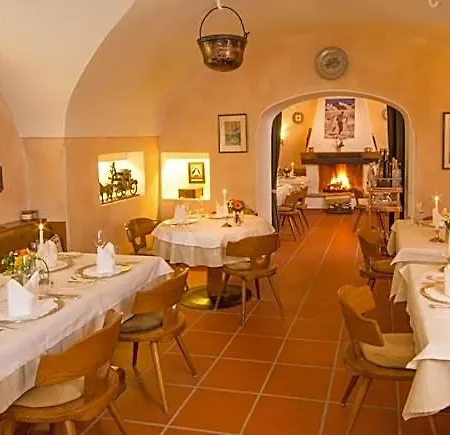 Der Erlhof Restaurant & Landhotel Τσελ αμ Ζέε