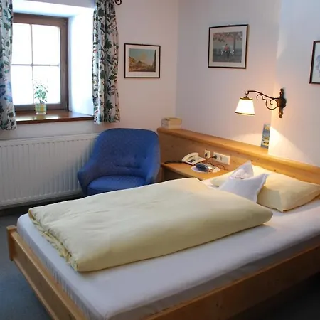 Der Erlhof Restaurant &