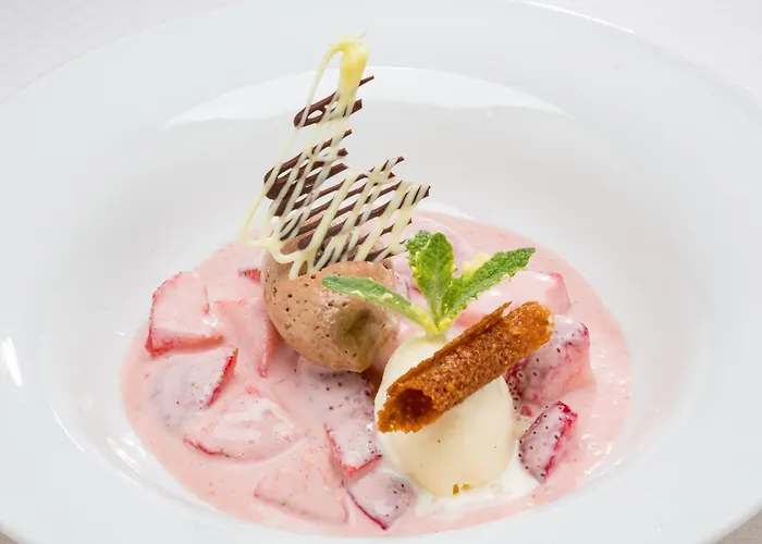 Der Erlhof Restaurant & 3* 젤암제