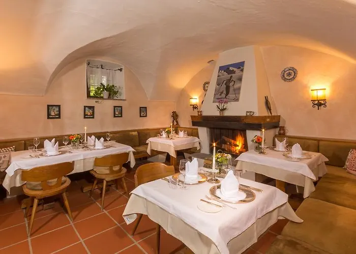 Der Erlhof Restaurant & 호텔 젤암제